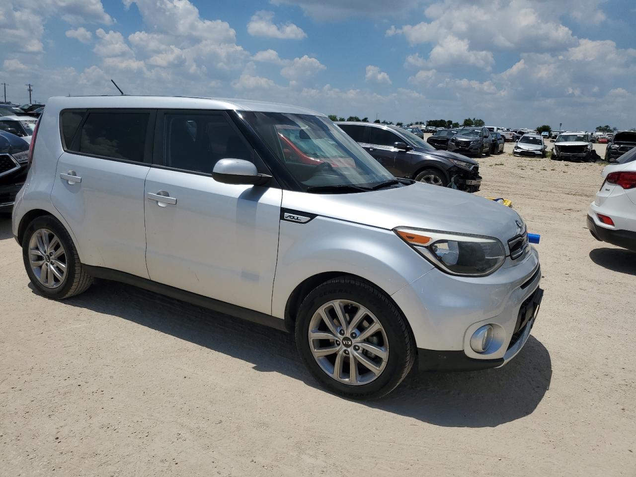 2018 Kia Soul + vin: KNDJP3A5XJ7584427