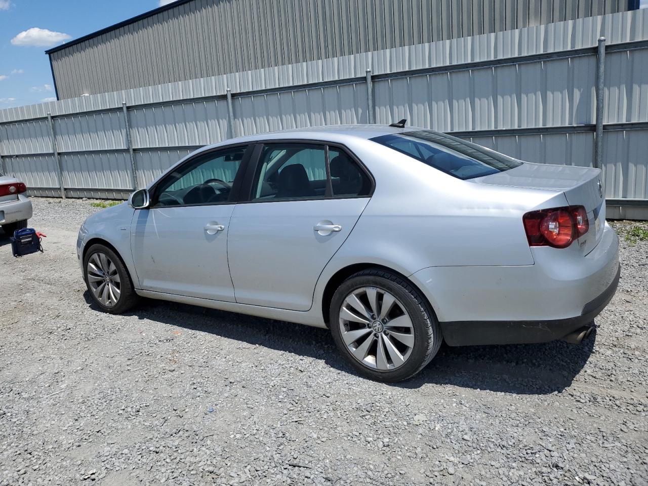 3VWRJ71K98M164933 2008 Volkswagen Jetta Wolfsburg