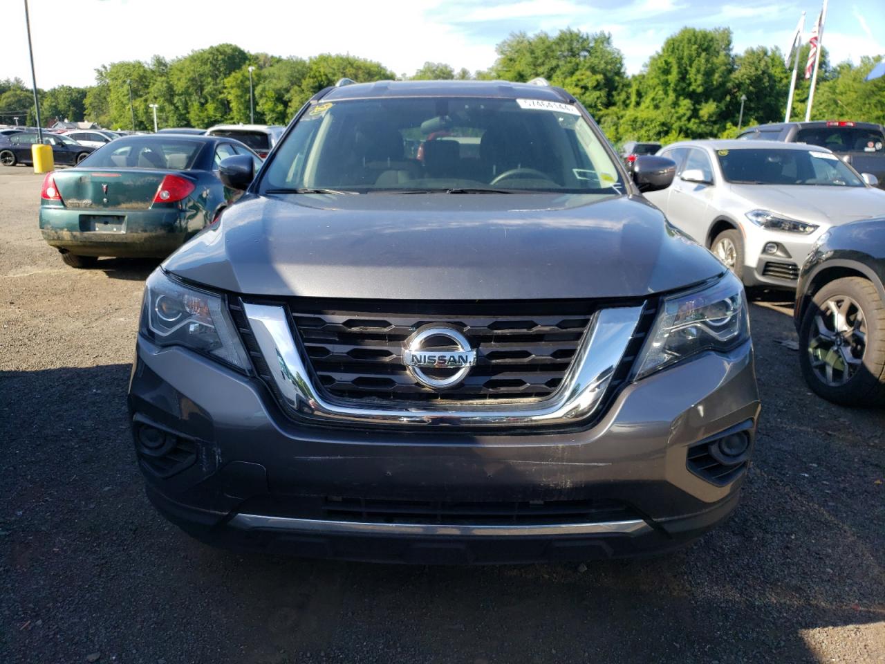 2018 Nissan Pathfinder S vin: 5N1DR2MM0JC670806