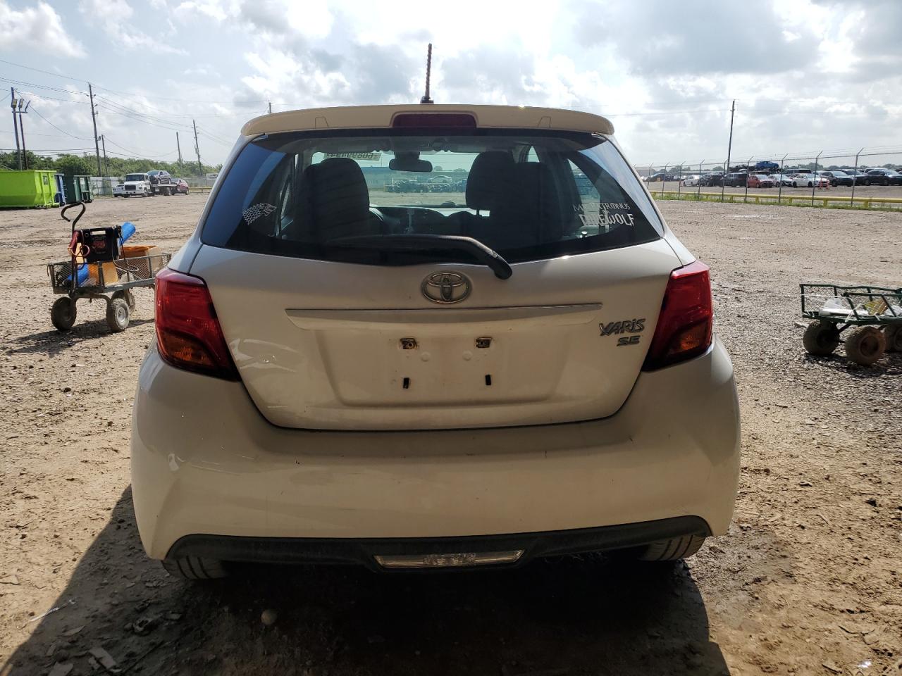 VNKKTUD38HA071763 2017 Toyota Yaris L