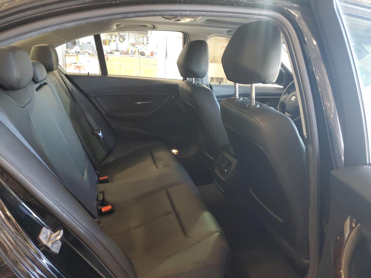 WBA3B1G56FNT05445 2015 BMW 320 I