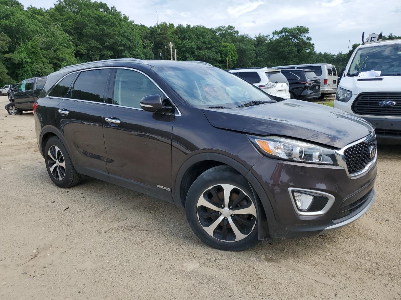 2018 Kia Sorento Ex vin: 5XYPHDA58JG355941