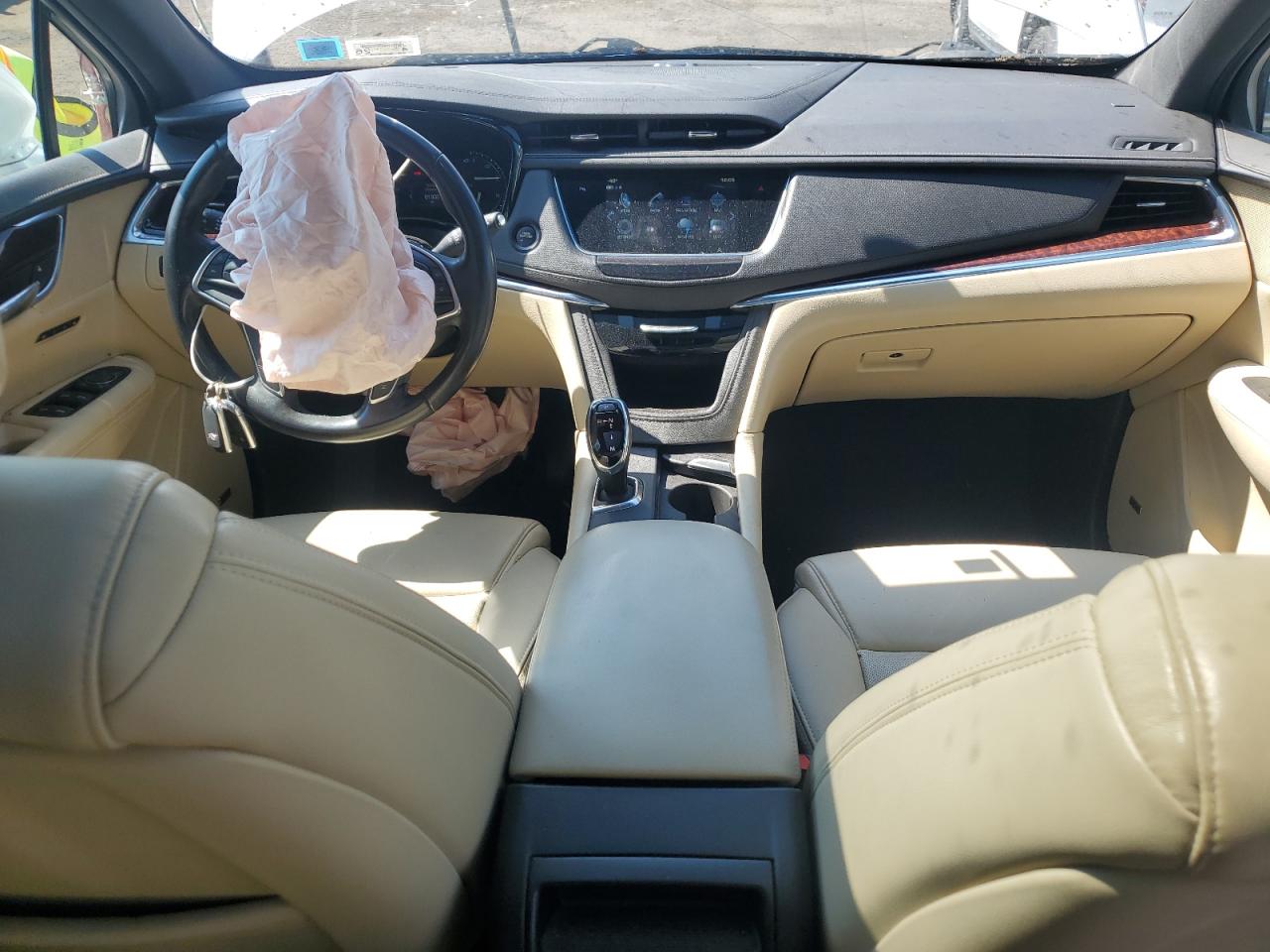 1GYKNDRS2JZ179168 2018 Cadillac Xt5 Luxury