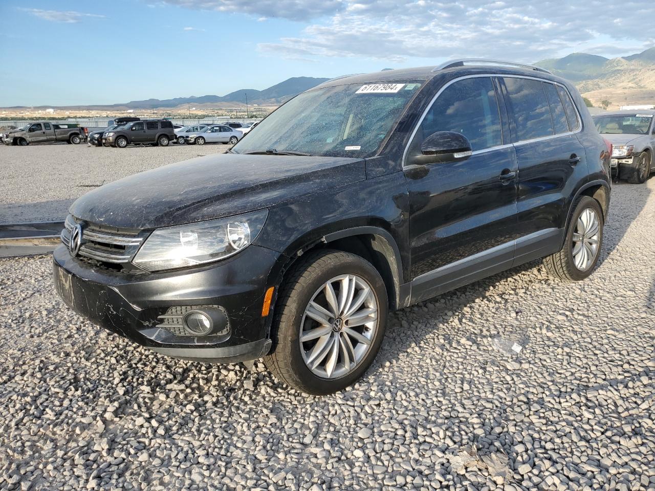 2012 Volkswagen Tiguan S vin: WVGAV7AX7CW518470