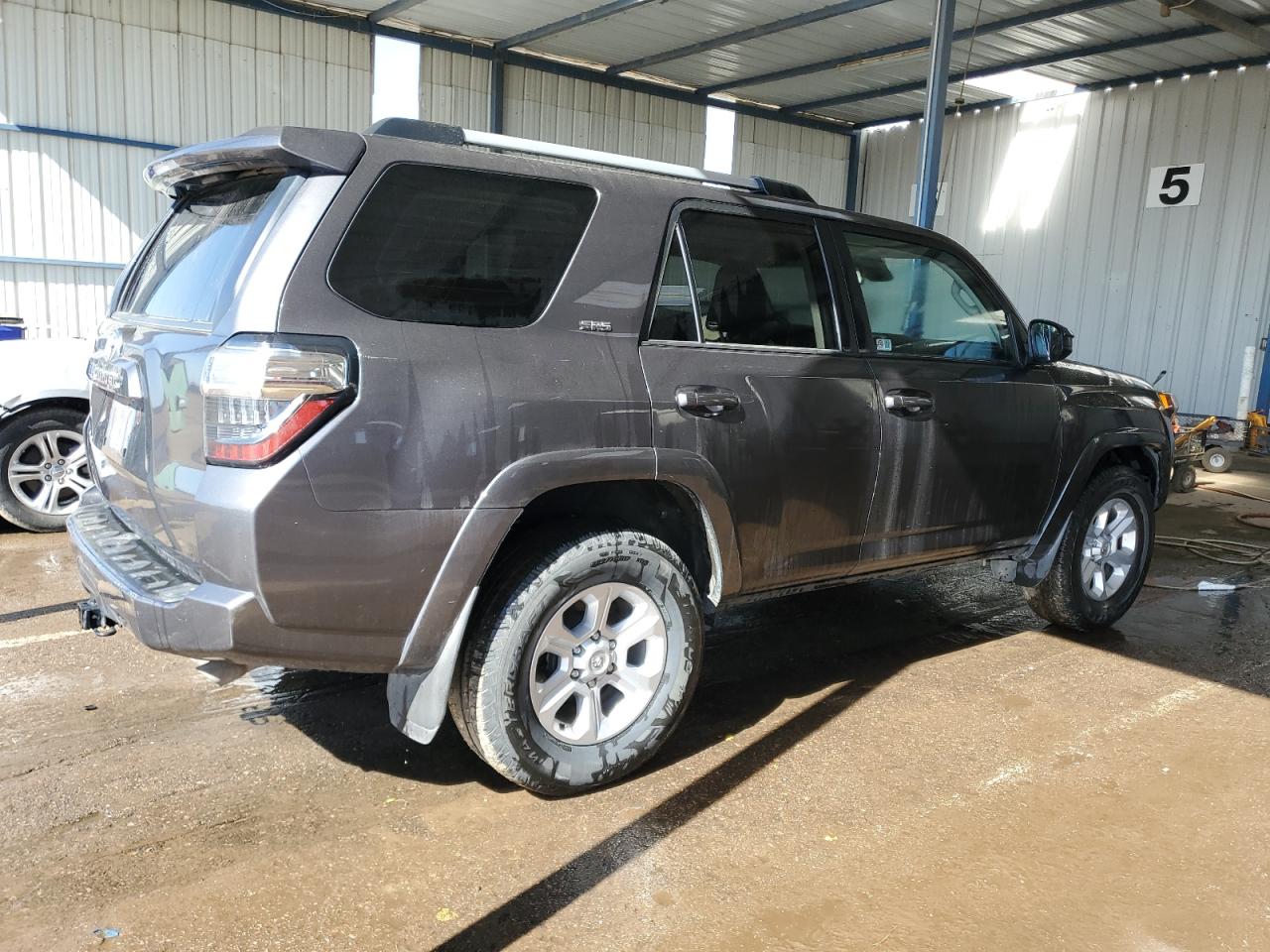 JTEEU5JR8N5267123 2022 Toyota 4Runner Sr5