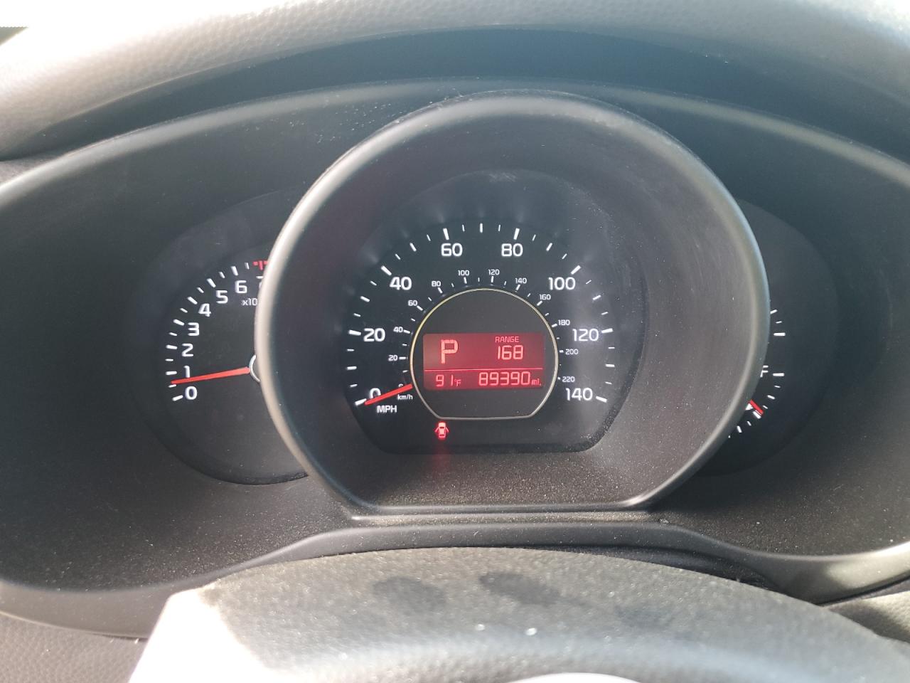 KNDJN2A29J7547472 2018 Kia Soul