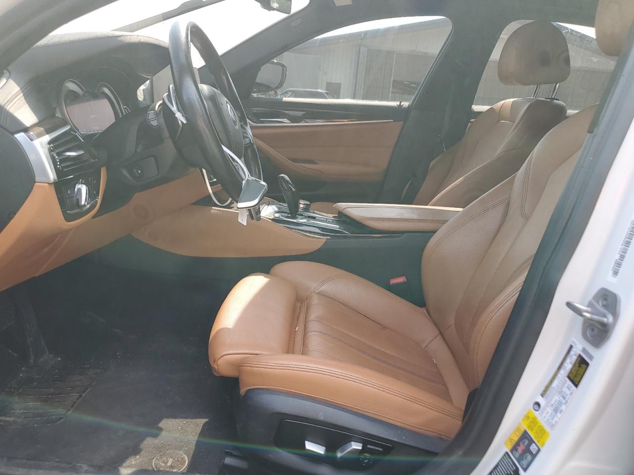 WBAJB1C50JB083864 2018 BMW 530Xe