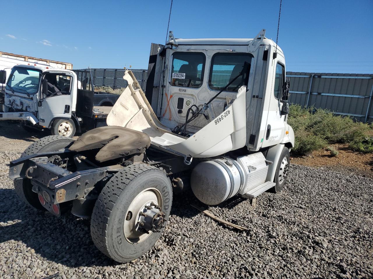 Lot #2671554128 2013 FREIGHTLINER CASCADIA 1