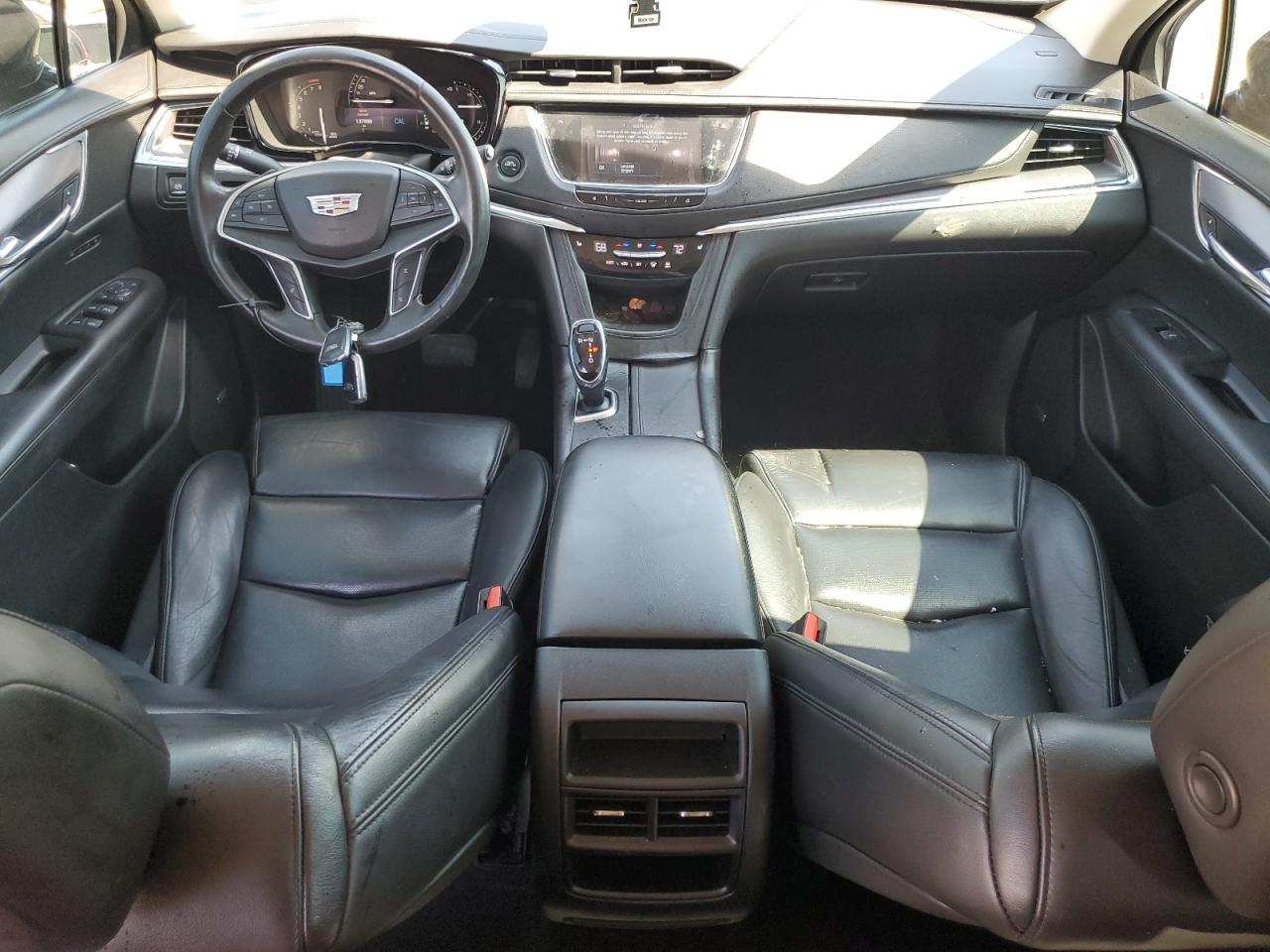 1GYKNBRS8HZ108216 2017 Cadillac Xt5 Luxury