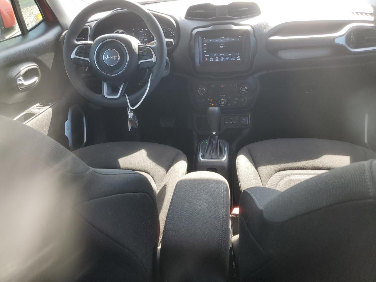 ZACCJABB9JPJ43245 2018 Jeep Renegade Latitude