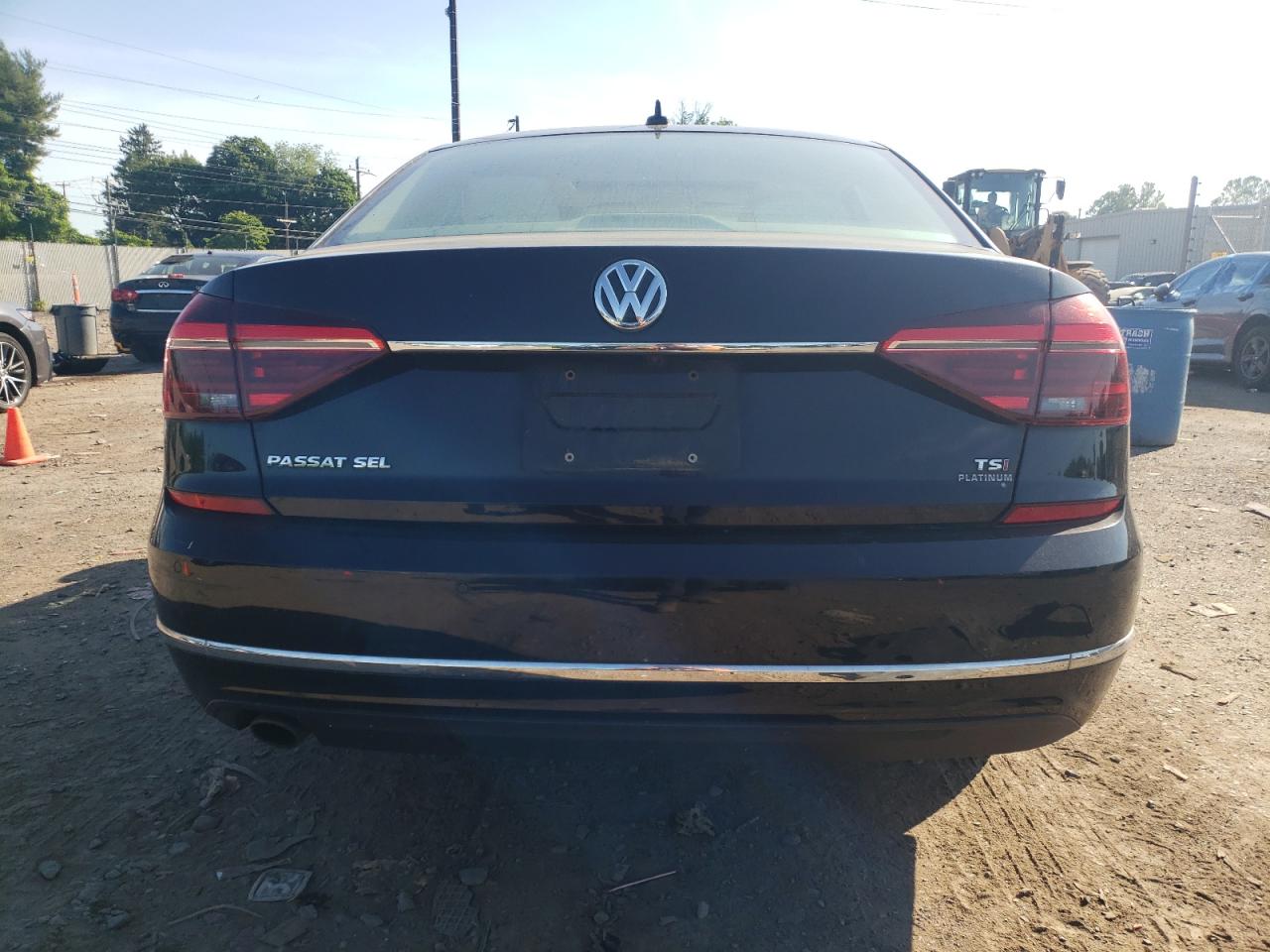 1VWCA7A35JC004988 2018 Volkswagen Passat Sel Premium