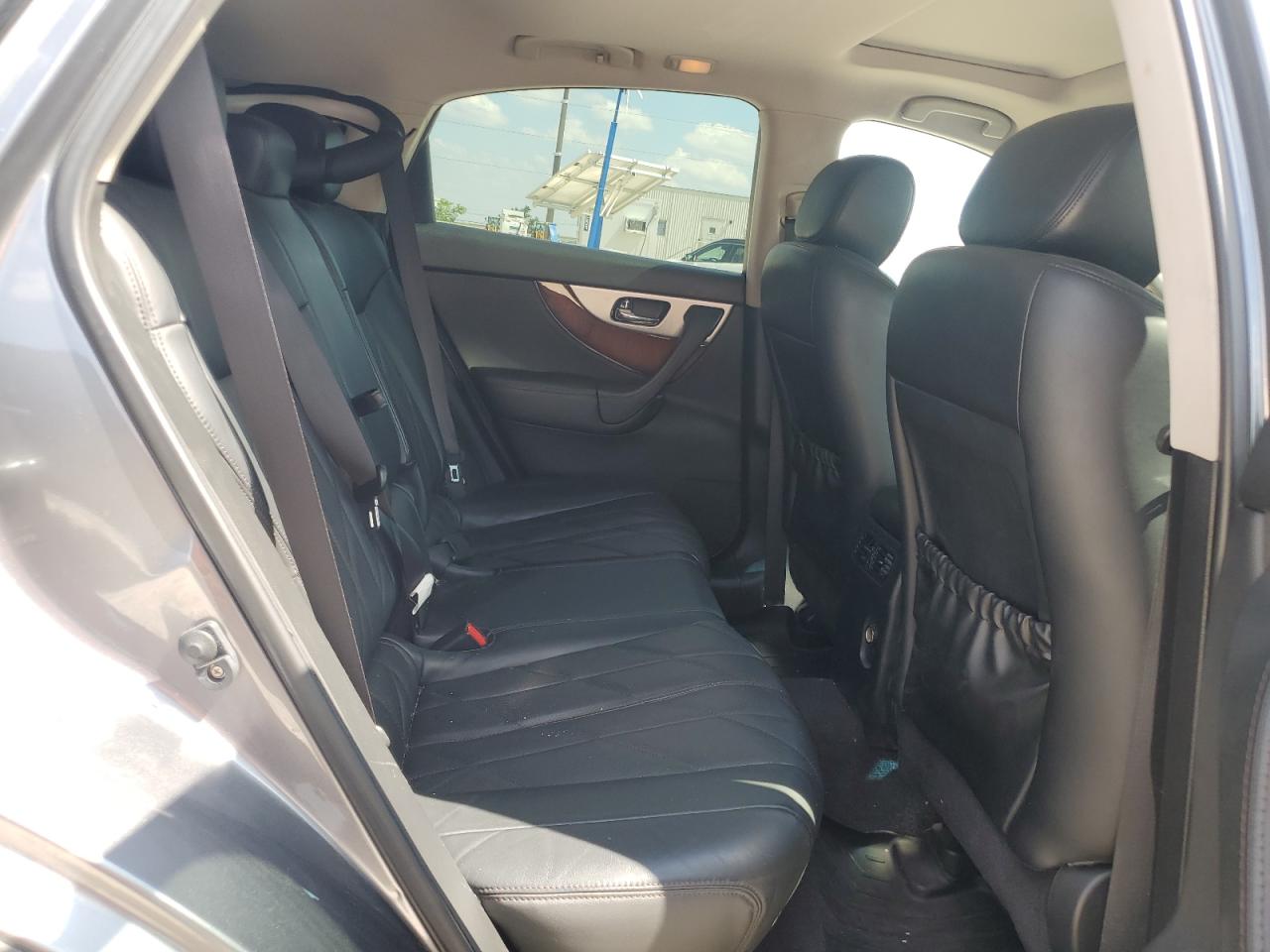 JN8CS1MU1EM451176 2014 Infiniti Qx70