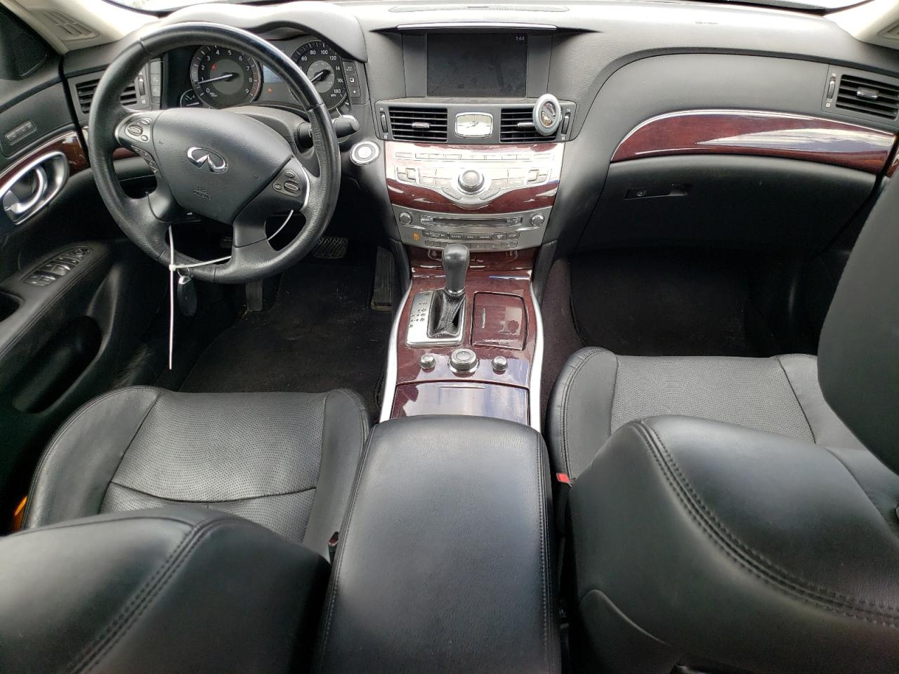 JN1BY1AP2JM180422 2018 Infiniti Q70 3.7 Luxe