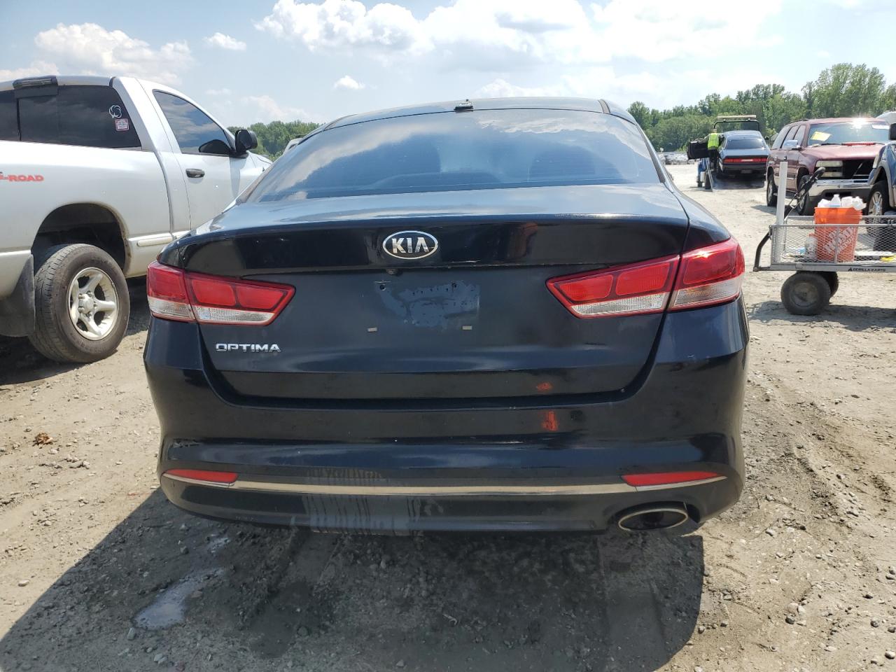 2017 Kia Optima Lx vin: 5XXGT4L35HG148528