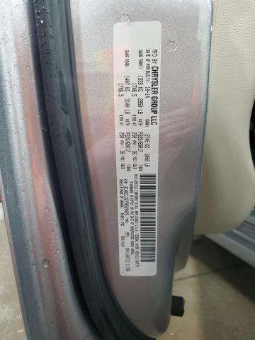 2015 CHRYSLER TOWN & COU - 2C4RC1CG7FR529439