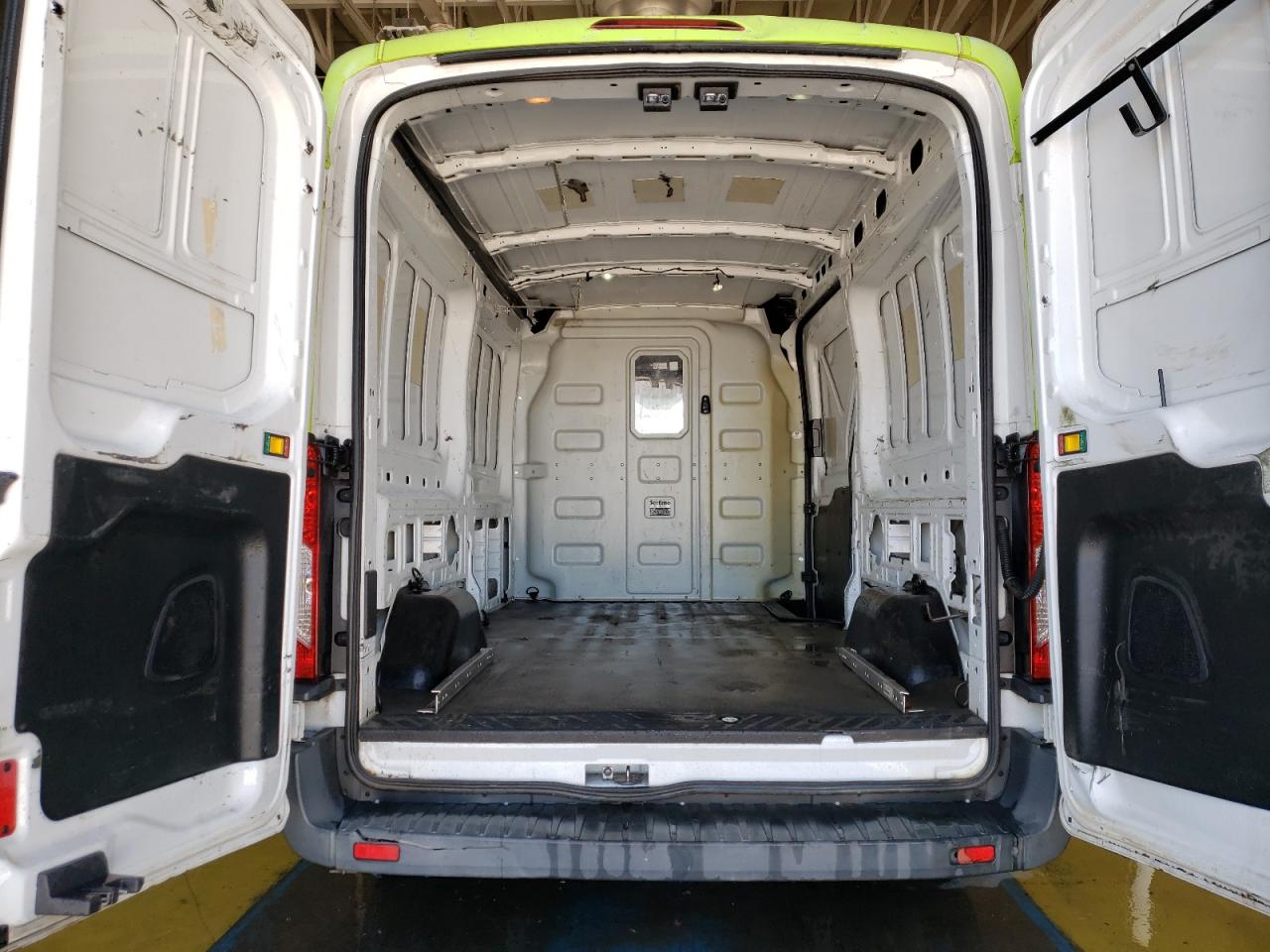 1FTNR2CM7FKB18372 2015 Ford Transit T-250