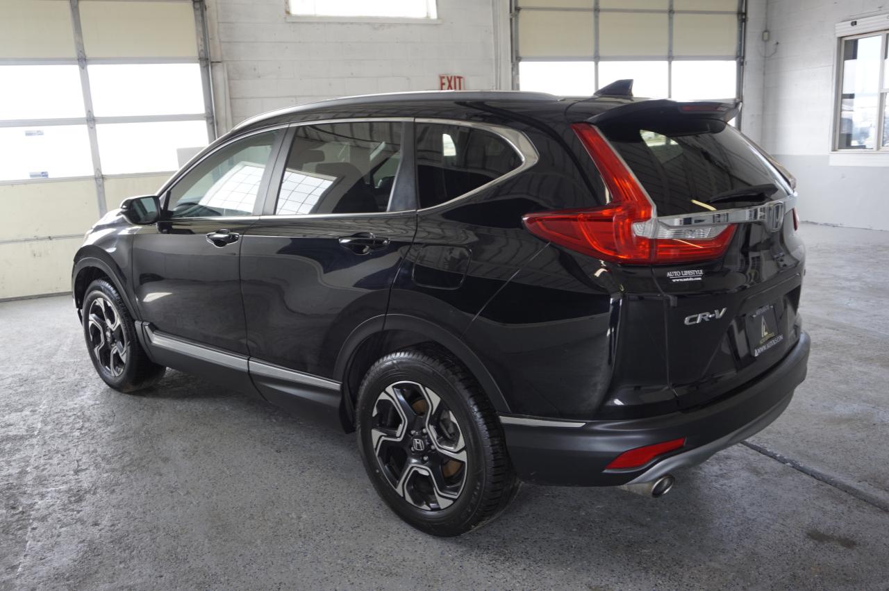 2017 Honda Cr-V Touring vin: 2HKRW2H9XHH625265