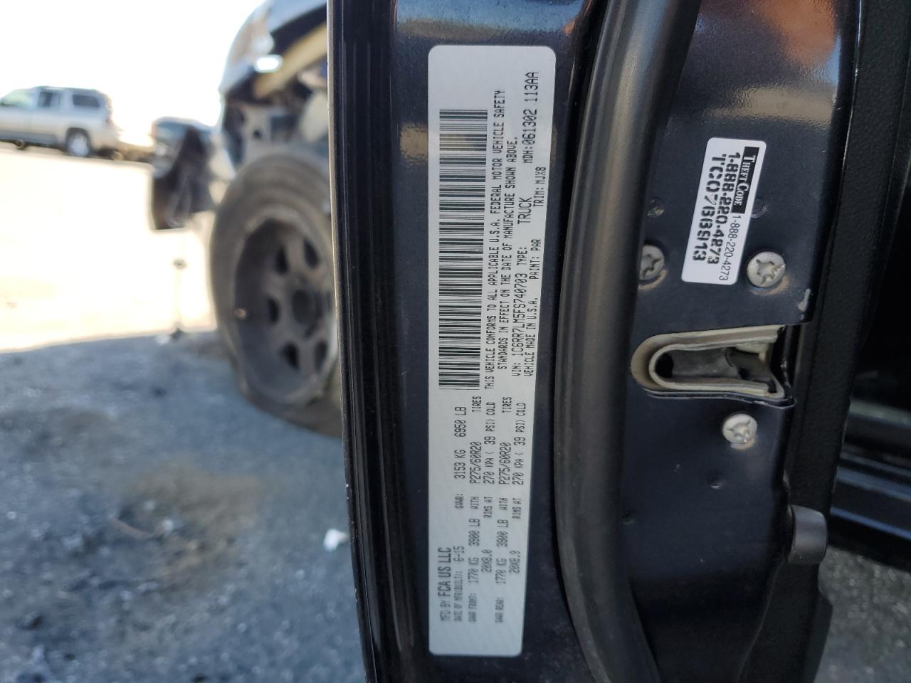 1C6RR7LM5FS740703 2015 Ram 1500 Slt