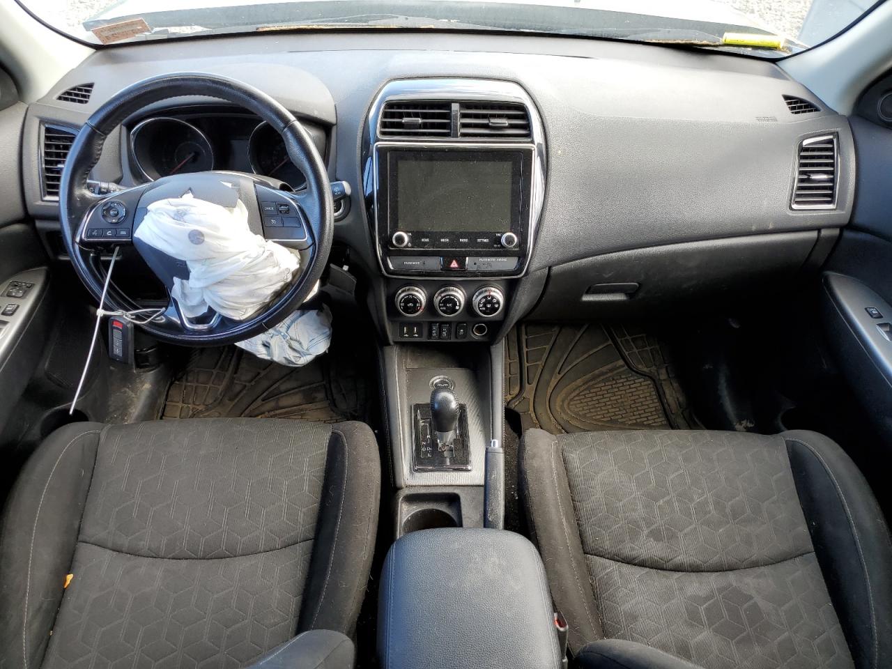 JA4AR3AUXLU016548 2020 Mitsubishi Outlander Sport Es