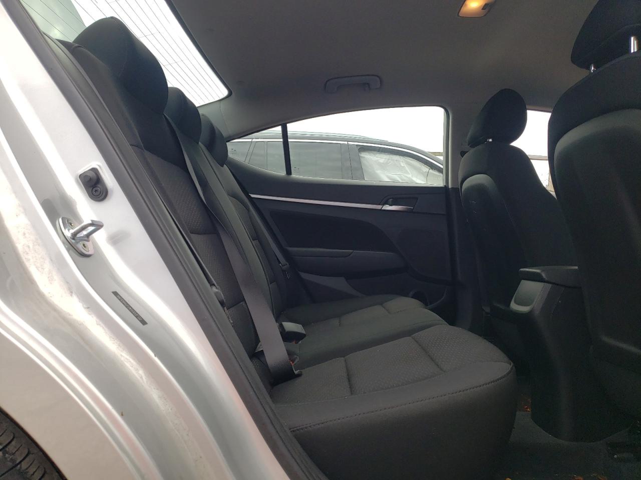 5NPD84LF0KH452702 2019 Hyundai Elantra Sel