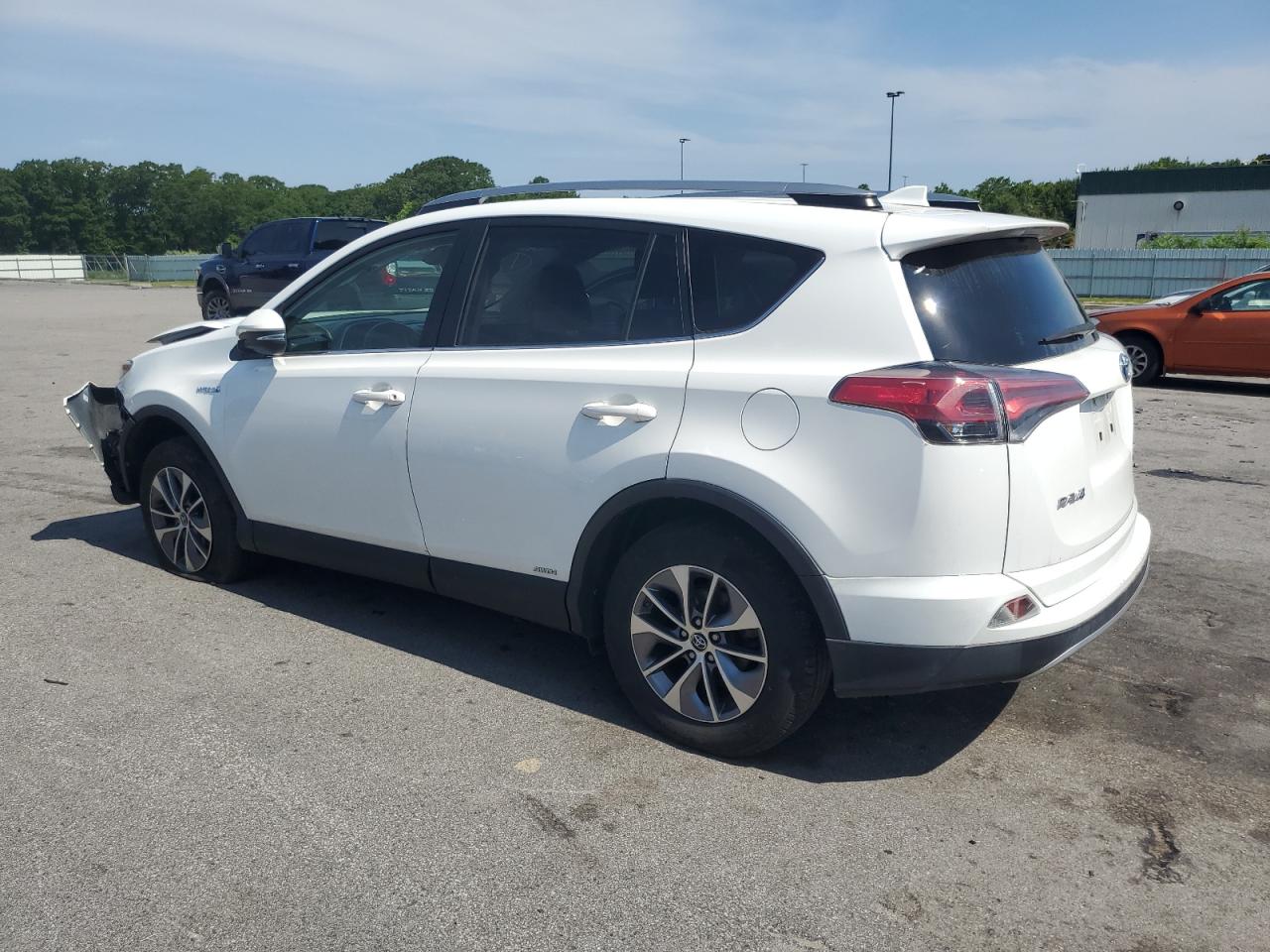 JTMRJREV9HD097815 2017 Toyota Rav4 Hv Le