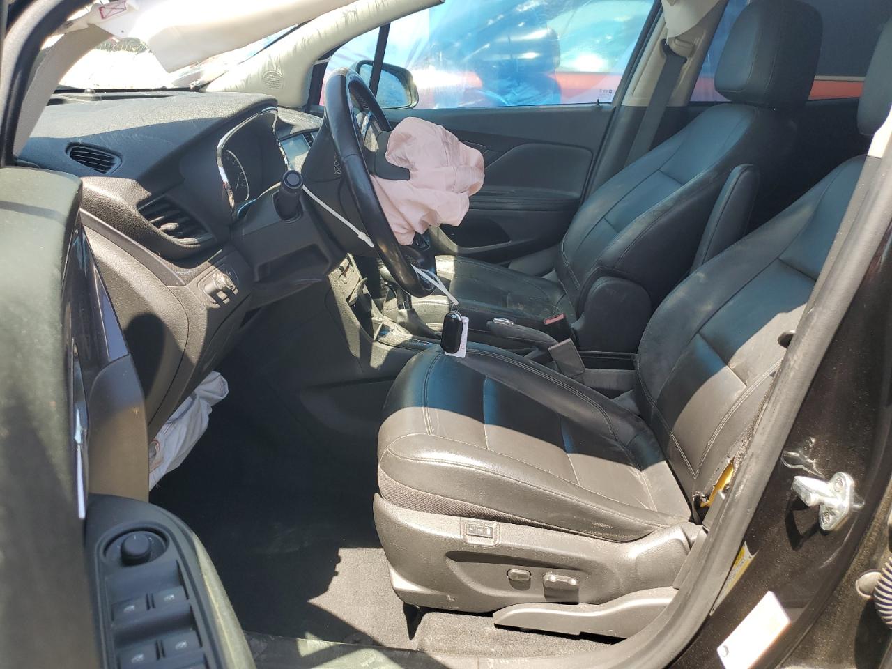 KL4CJCSM9KB869855 2019 Buick Encore Essence