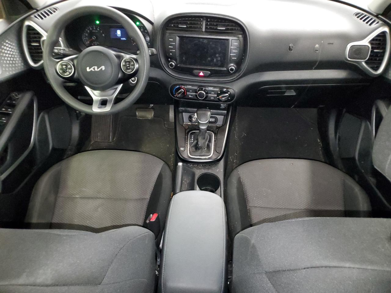 KNDJ23AUXN7157177 2022 Kia Soul Lx