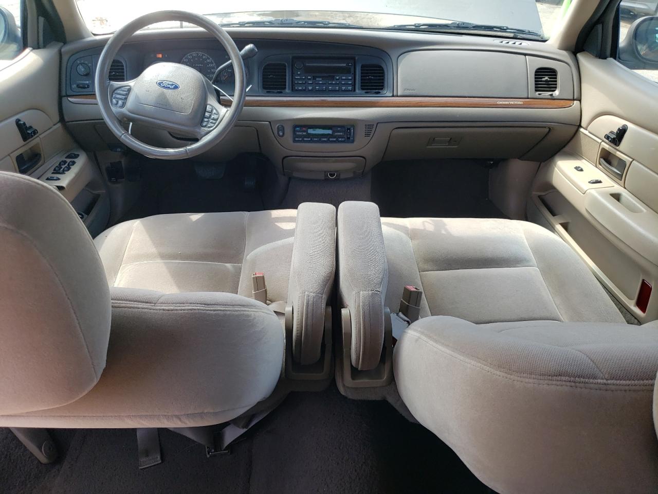 2FAFP74W13X103808 2003 Ford Crown Victoria Lx