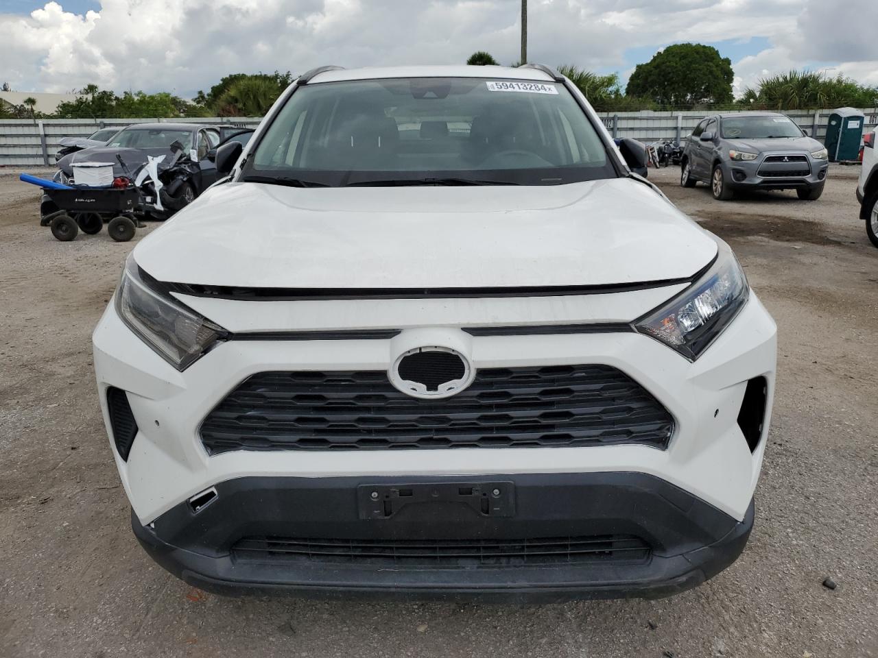 JTMH1RFVXKD507412 2019 Toyota Rav4 Le