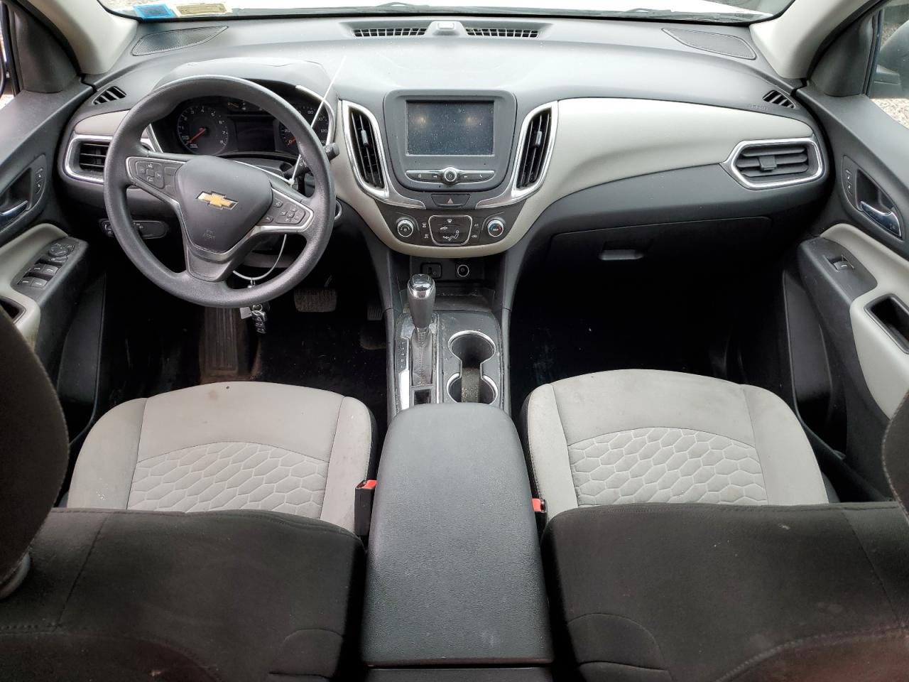 2GNAXREV6J6315491 2018 Chevrolet Equinox Ls