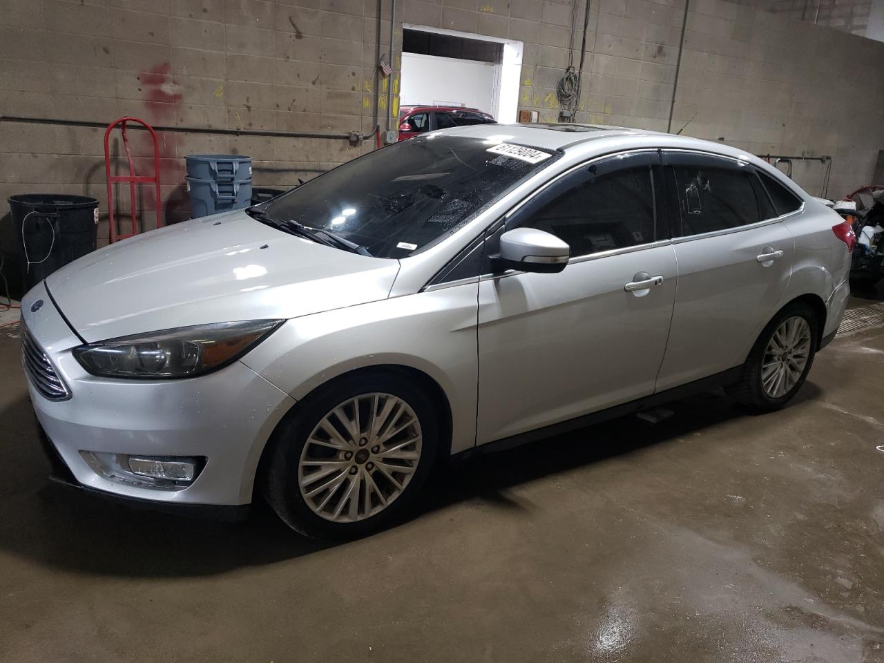 2018 Ford Focus Titanium vin: 1FADP3J24JL294443