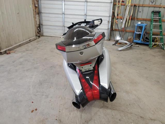 2011 VICTORY MOTORCYCLES VISION TOU 5VPSW36N1B3003245