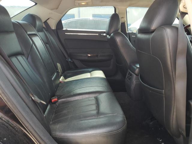2010 Chrysler 300 - Image 10