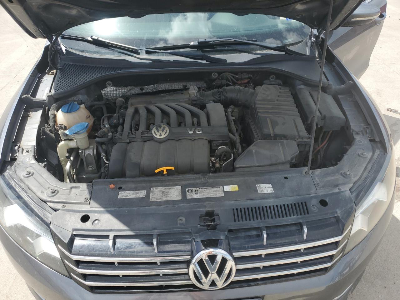 1VWBM7A35CC024020 2012 Volkswagen Passat Se