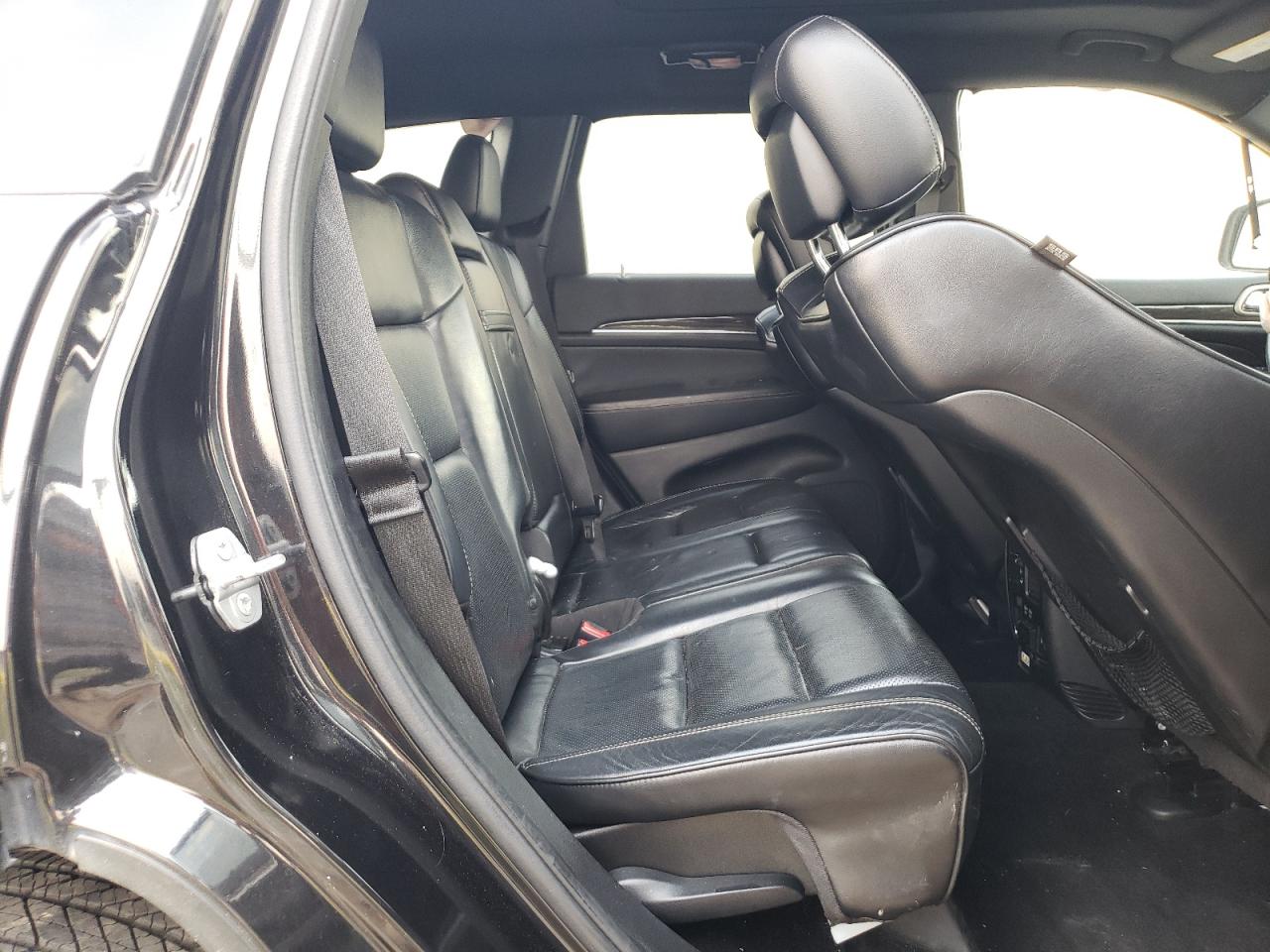 1C4RJECG3FC856653 2015 Jeep Grand Cherokee Overland