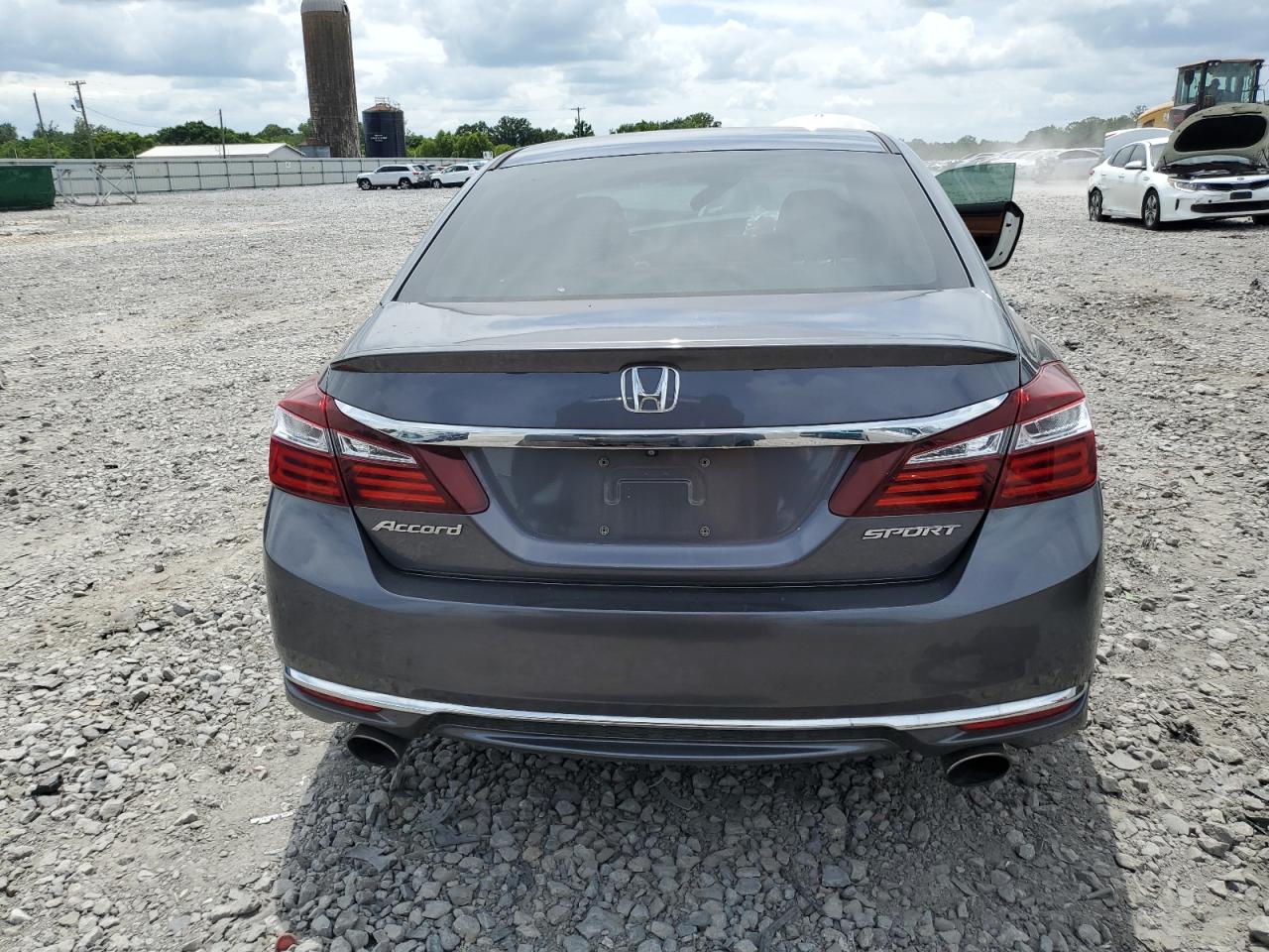 2017 Honda Accord Sport vin: 1HGCR2F58HA180322