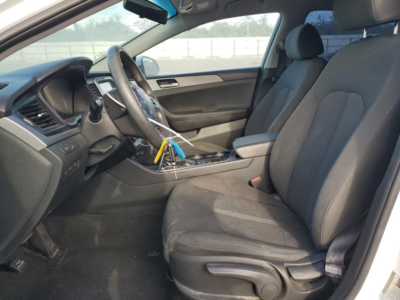 5NPE24AF3KH764070 2019 Hyundai Sonata Se