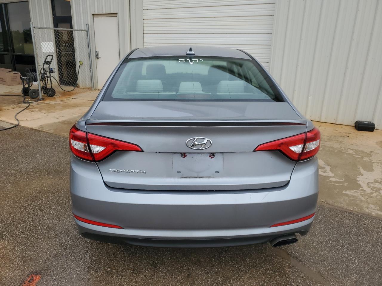 2017 Hyundai Sonata Se vin: 5NPE24AF6HH579584