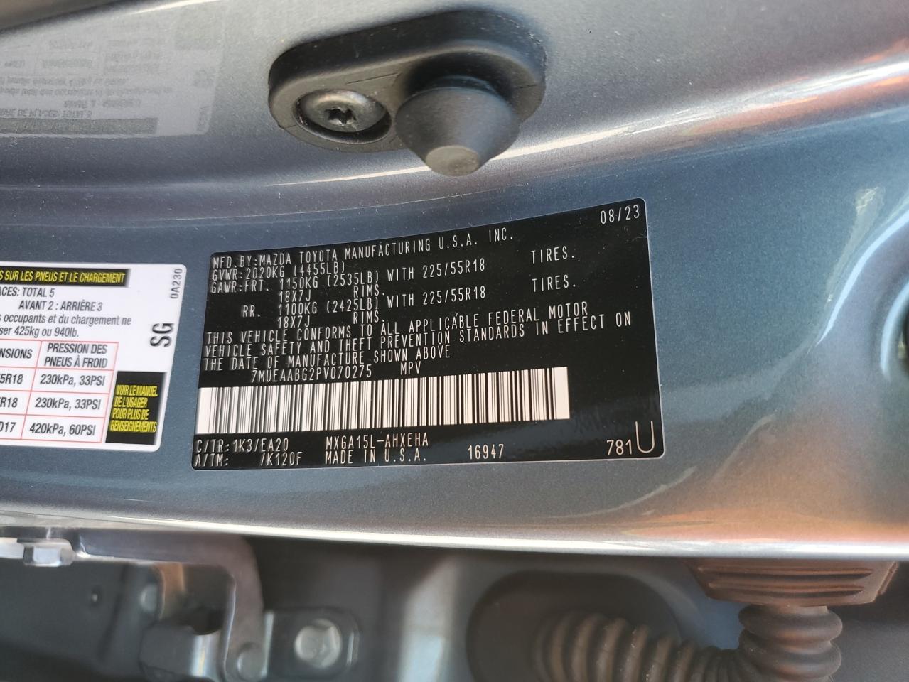 7MUEAABG2PV070275 2023 Toyota Corolla Cross Xle