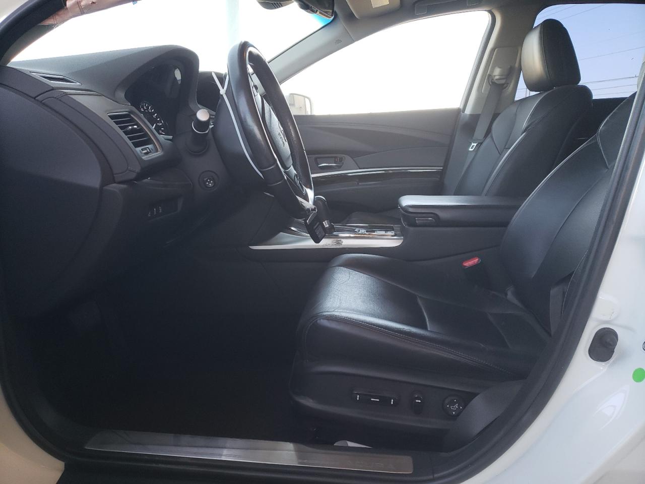 JH4KC1F58HC000426 2017 Acura Rlx Tech