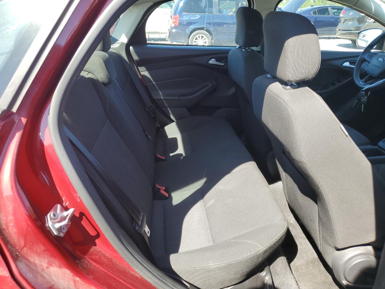 1FADP3F27FL235385 2015 Ford Focus Se