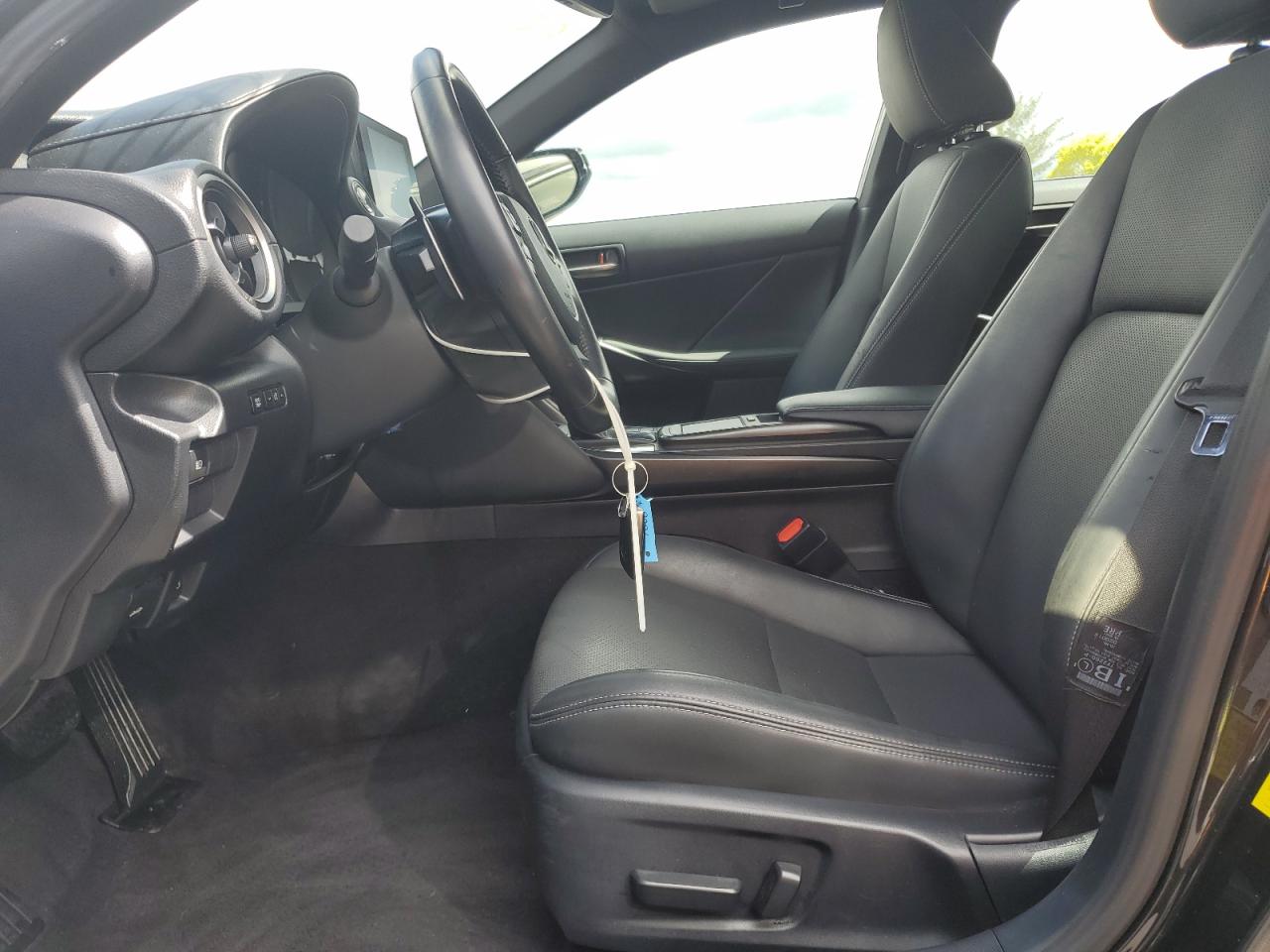 JTHAA1D25M5113680 2021 Lexus Is 300