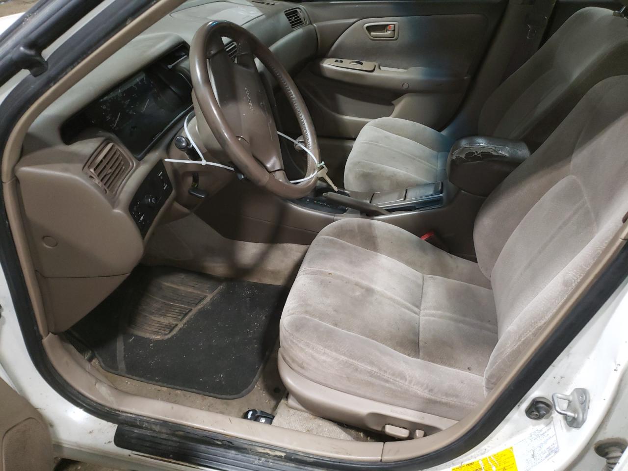 JT2BG28KXX0366623 1999 Toyota Camry Le