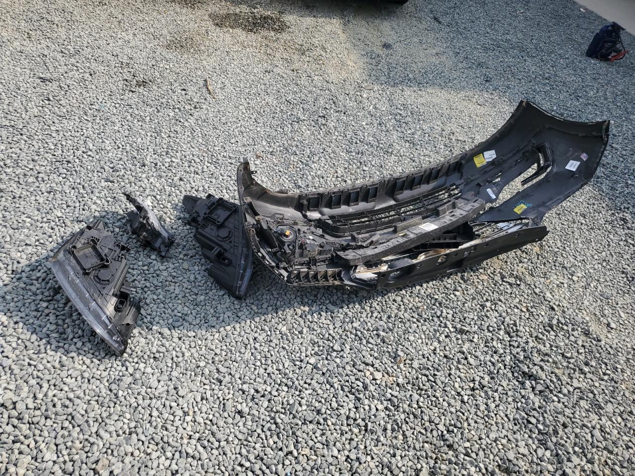 5NMZU3LB9HH018101 2017 Hyundai Santa Fe Sport