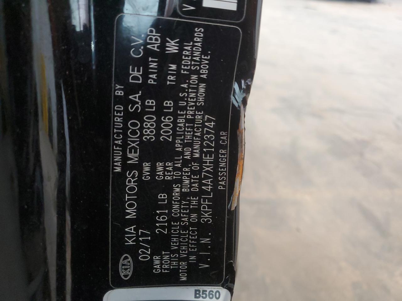 3KPFL4A7XHE123747 2017 Kia Forte Lx