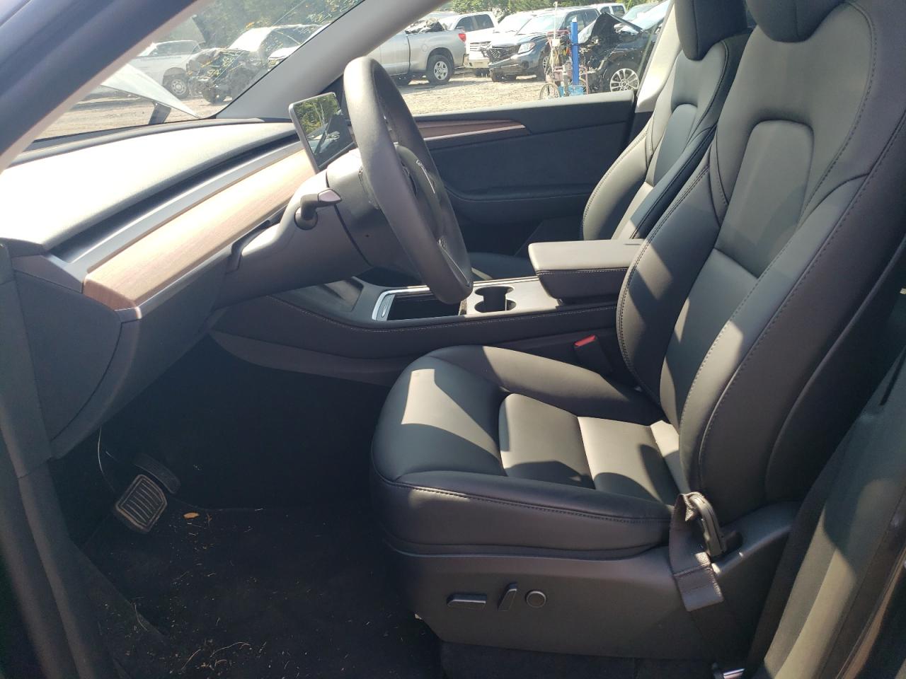 7SAYGDEEXPF825343 2023 Tesla Model Y