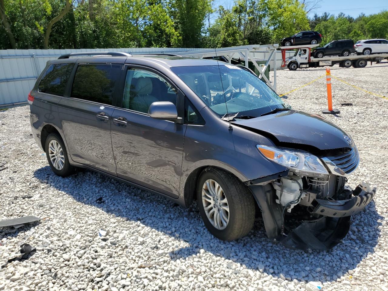 2012 Toyota Sienna Xle vin: 5TDYK3DC9CS215882