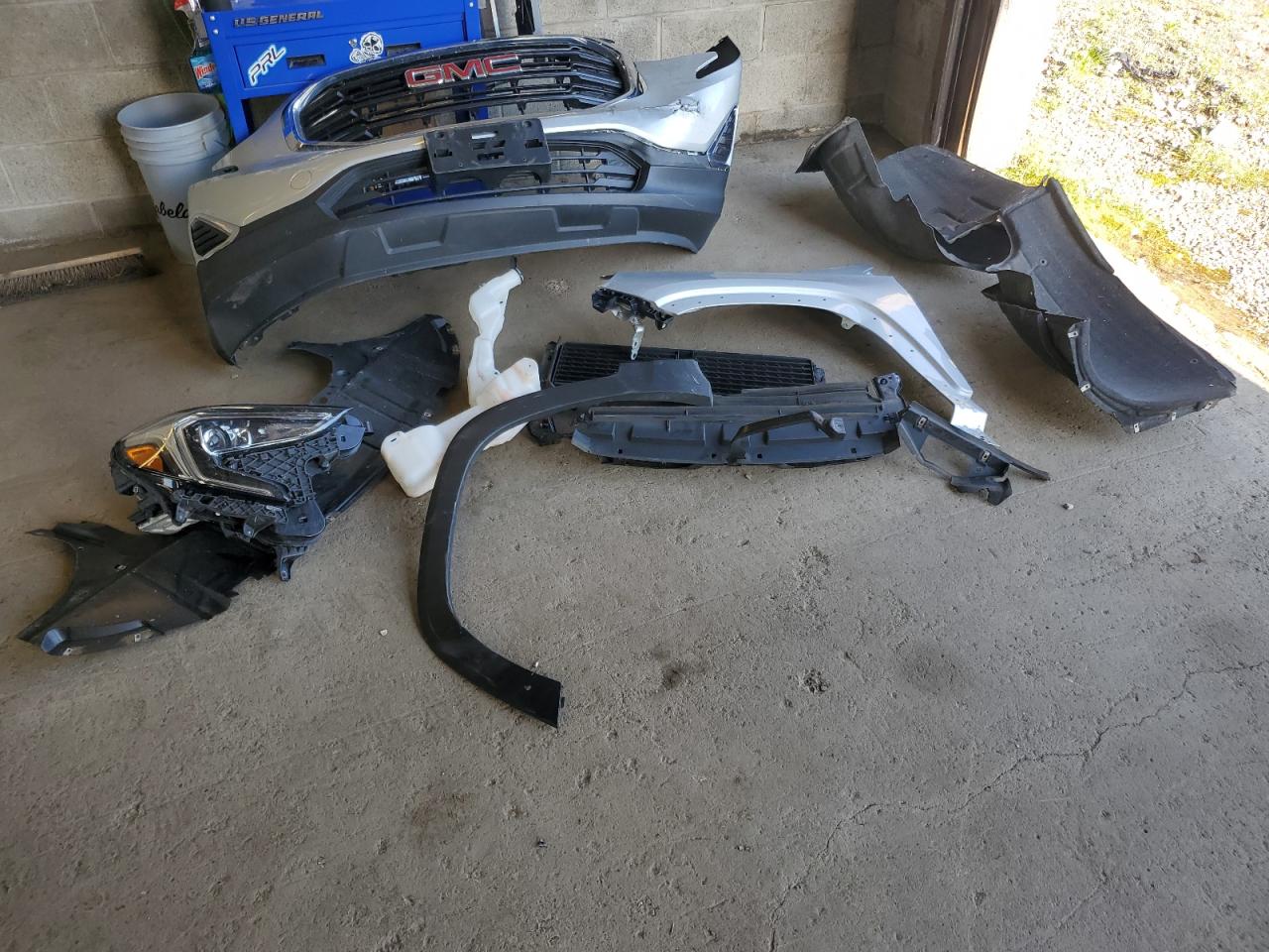 3GKALTEX9JL314175 2018 GMC Terrain Sle