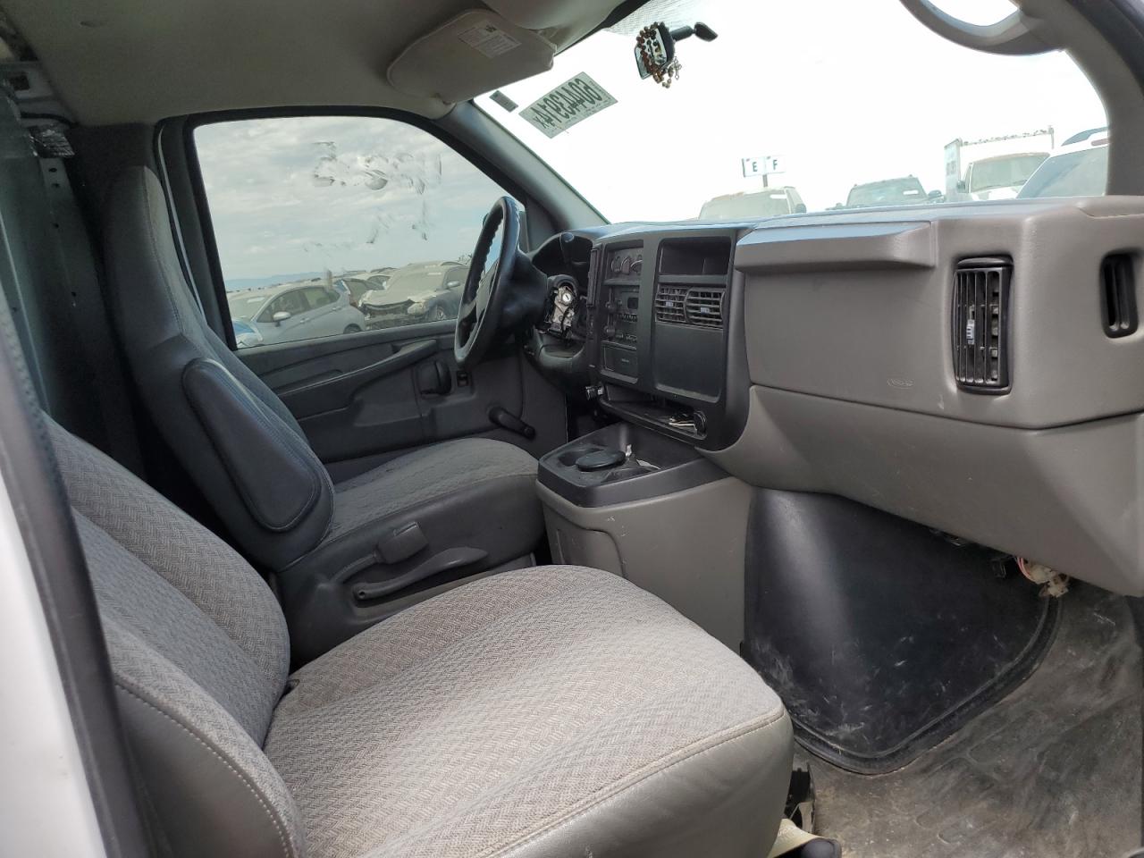 1GCFG15X171157834 2007 Chevrolet Express G1500