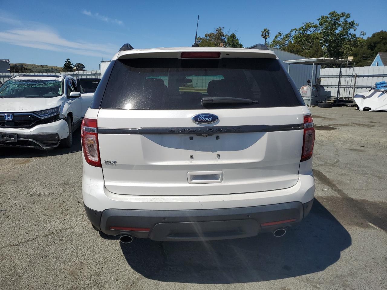 1FM5K7D82FGA65274 2015 Ford Explorer Xlt